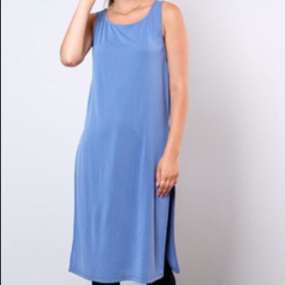 Everly Side Slit Tunic - Picture 6 of 6